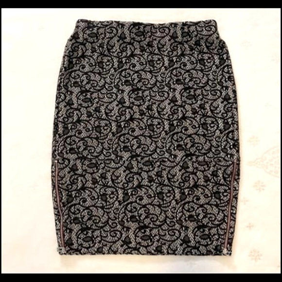 Aritzia Wilfred Champagne skirt - Picture 2 of 3